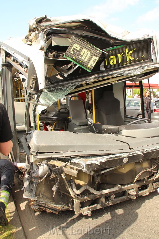 Endgueltige Bergung KVB Bus Koeln Porz P714.JPG